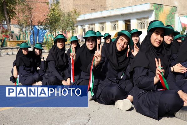 هفته تربیت‌بدنی با شور و انرژی در دبیرستان شاهد مرضیه 