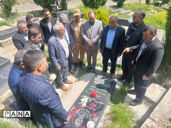 گرامیداشت هفته معلم در خداآفرین با همراهی پیشتازان