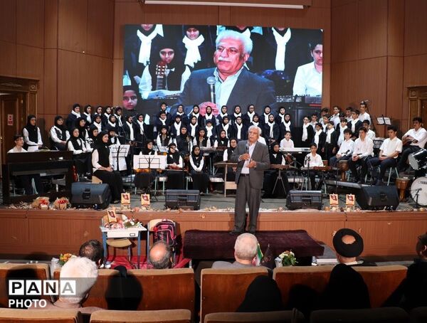 سمفونی ۱۶۸ ؛ روایتی از همدلی و هنر دانش آموزان ناحیه ۳ 