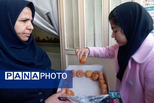 گرامیداشت ۱۳ آبان و یاد شهدای دانش‌آموز سال 57 در دبیرستان فرزانگان قوچان