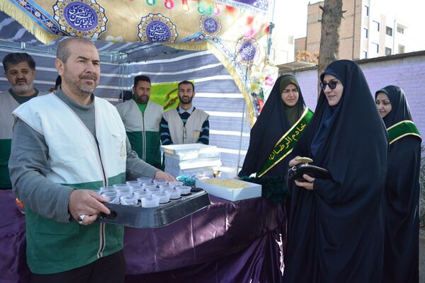 عطر رضوی در جشن نیمه شعبان مدرسه حکمت