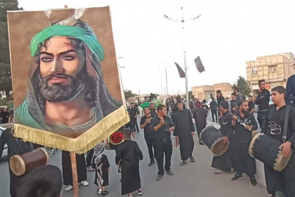 بانگ چاووش محرم و لبیک یاحسین در شهر بهمن