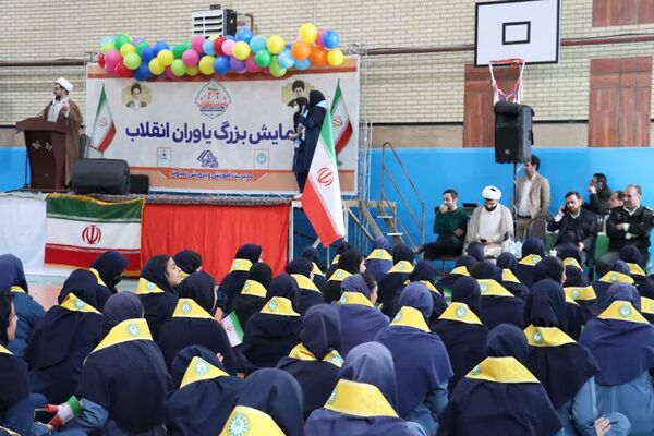 همایش دانش‌آموزی «یاوران انقلاب، پیشتازان مقاومت» آموزش و پرورش دماوند