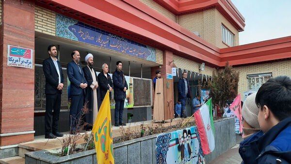 جشن انقلابی و جهاد تبیین در دبیرستان فرهنگ شهید پرکار مراغه