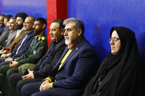 حضور سه‌گانه فرماندار، امام جمعه و مدیر آموزش‌و‌پرورش در همایش یاوران انقلاب فیروزکوه