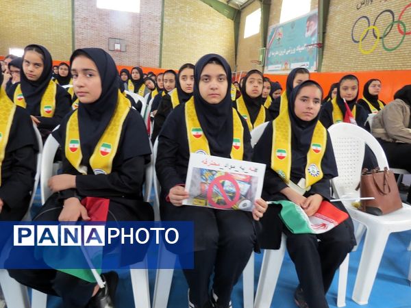همایش پیشگیری از آسیب‌های چهارشنبه سوری در دبیرستان نرجس بجنورد