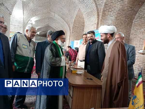 گذری بر حضور ادارات مختلف نیشابور در سومین جمعه آذر ماه 