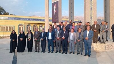 تجدید میثاق مسئولان با شهدای یاسوج با حضور مشاور وزیر در امور تشکل‌های دانش‌آموزی