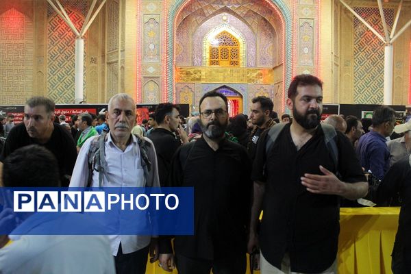 حضور زائران در مراسم پیاده‌روی اربعین حسینی