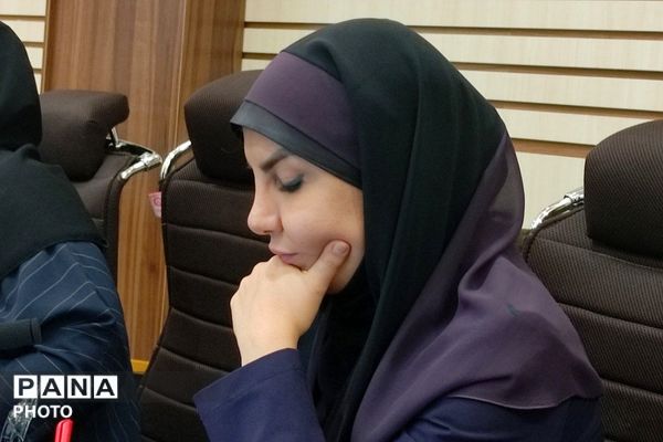 تجلیل از معاونین پرورشی در ناحیه دو شهرری 