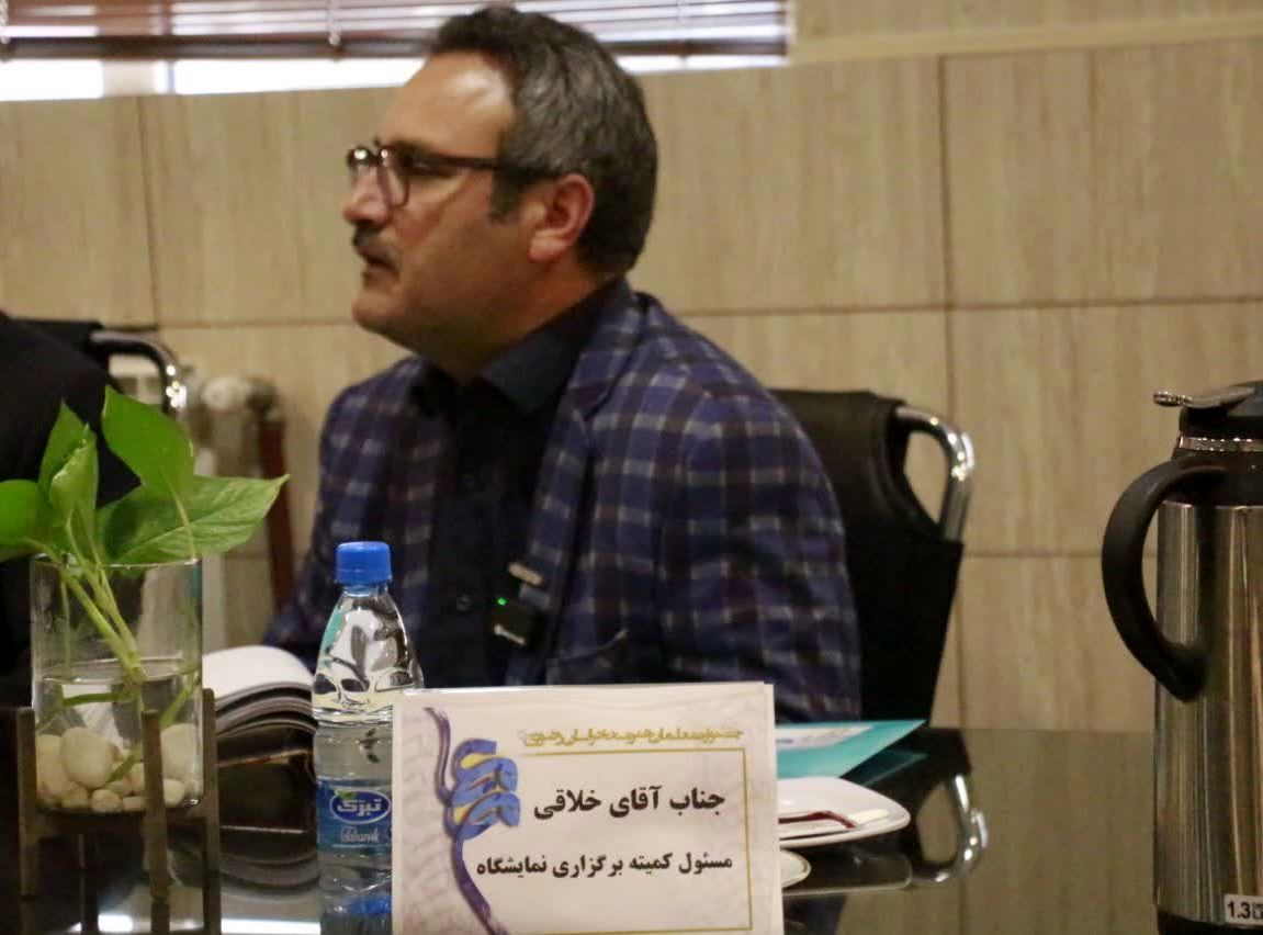 مشهد باید به صحنه‌ای برای دیده‌شدن هنر فرهنگیان تبدیل شود