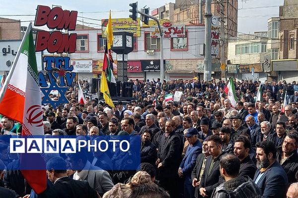 تجدید میثاق مردم ولایتمدار قرچک در راهپیمایی ۲۲ بهمن