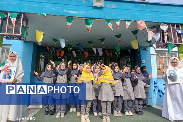 از کلاس درس تا شکوه انقلاب؛ شور دانش آموزی،  شور فجر