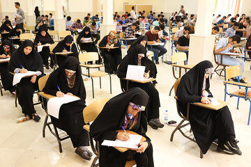 رتبه ۲ کنکور علوم انسانی: ناامیدی شما را از مسیر اهداف منحرف می‌کند