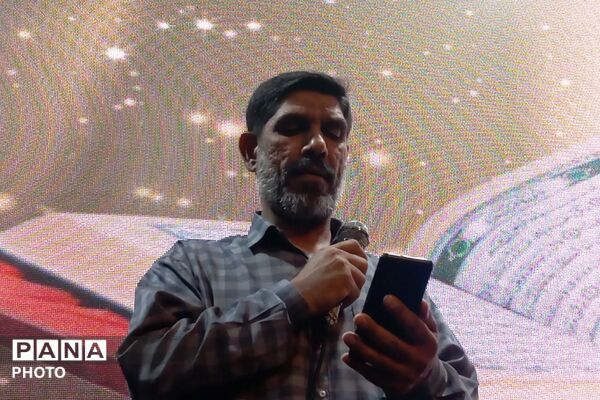 شور و حماسه  مردمی در شهرستان قرچک در شب صد و سوم