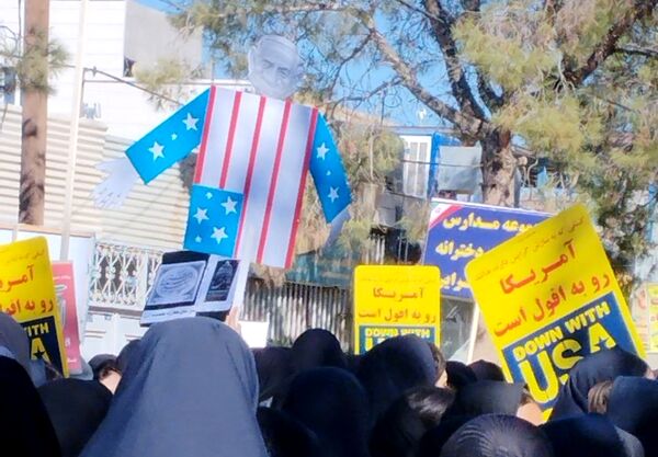 راهپیمایی ۱۳ آبان ماه در شهرستان خلیل‌آباد 