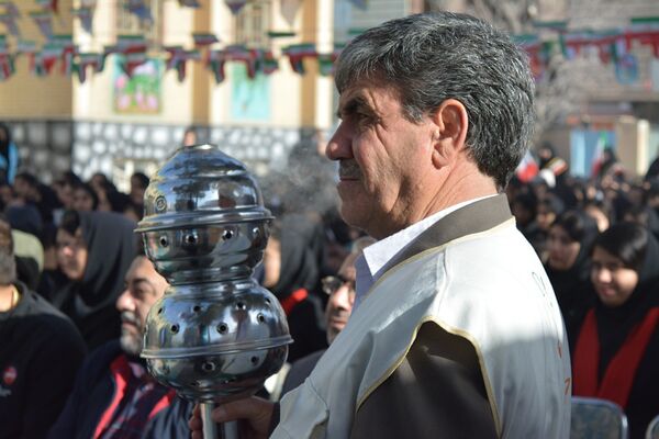 طنین زنگ انقلاب در بهارستان‌دو 