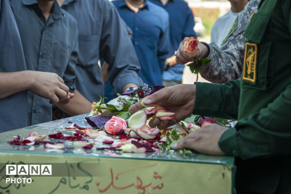مهمانی شهید گمنام در مدرسه فرزندان میهن اسلامشهر