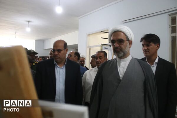 افتتاح نمایشگاه دستاوردهای فرهنگی، هنری و ورزشی فرهنگیان در مهریز 