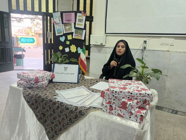 اولین مجمع انجمن اولیا و مربیان در دبیرستان غیردولتی سما ۴