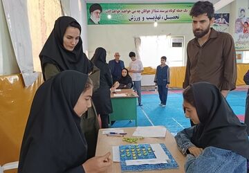 مسابقات بازی‌های فکری روبیک و اوتلو برای دانش‌آموزان متوسطه اول ورامین