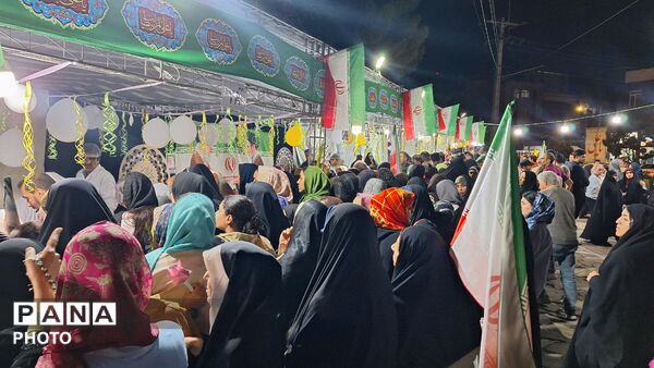  کیک ۱۴ متری کام شهروندان را شیرین کرد