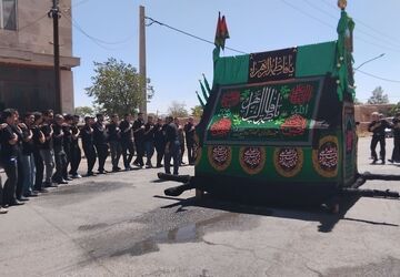 طنینِ اشک در رباط مراد، گزارشِ دو خواهر خبرنگار از تاسوعا و عاشورا