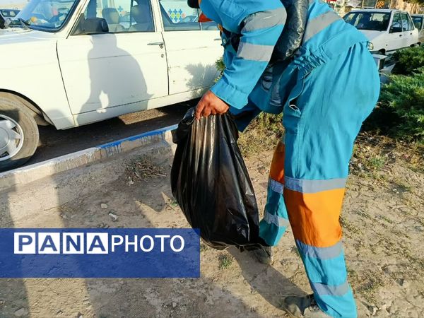 فداکاری در سکوت: رفتگر اربعین، قهرمان گمنام جمع‌آوری زباله در کاشمر