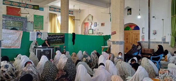 شور و حضور بانوان در مراسم معنوی اعتکاف در شوراب صغیر 