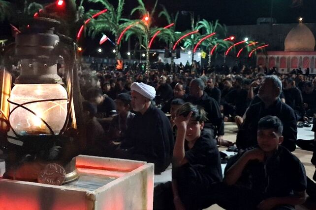برگزاری مراسم شب هفتم محرم در روستای حاجی آباد