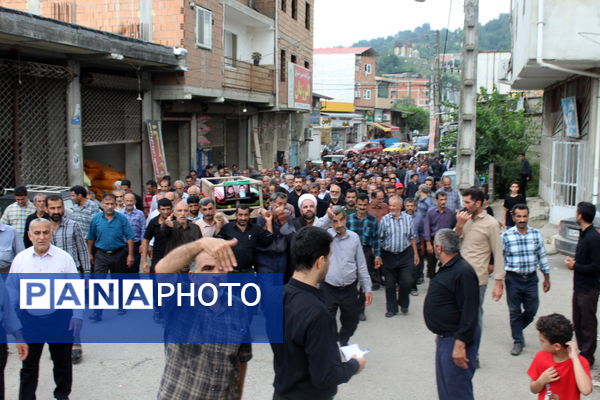 تشییع پیکر مادر شهید حسینعلی جعفری