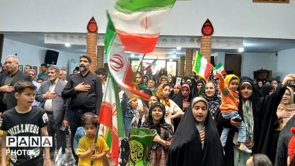 پرچم حرم رضوی؛ محمدشهر را متبرک کرد