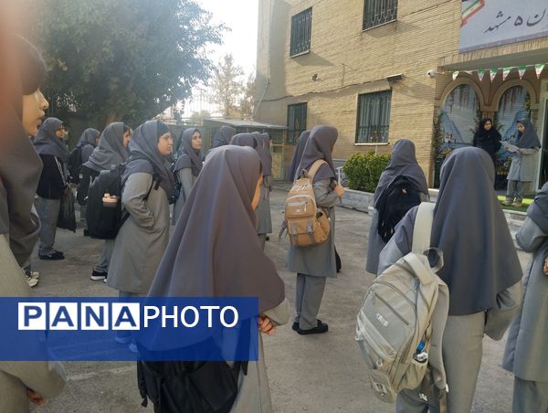 زنگ مهر، نوای امید در دبیرستان فرزانگان ۵ مشهد