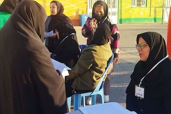 طرح دیدار و ارائه کارنامه هشدار در دبیرستان مهر نیشابور