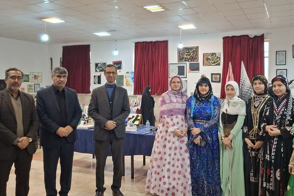 جشنواره "ایران رنگارنگ" در هنرستان سعادت پردیس