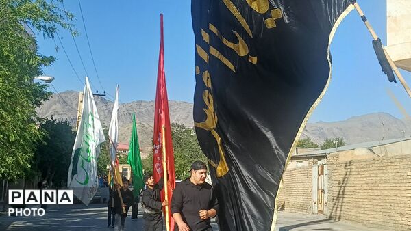 کاروان عاشورایی در تفرش همزمان با دومین روز محرم الحرام 