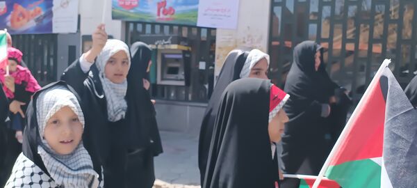 مردم فارسان یکپارچه در حمایت از قدس به خیابان آمدند