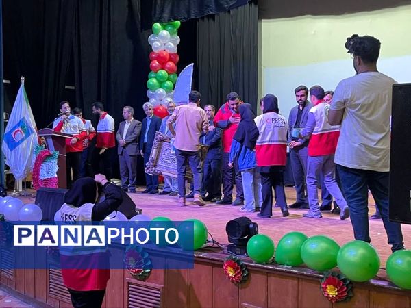 آیین تجلیل از جوانان، امدادگران، داوطلبان و مربیان هلال احمر کاشمر
