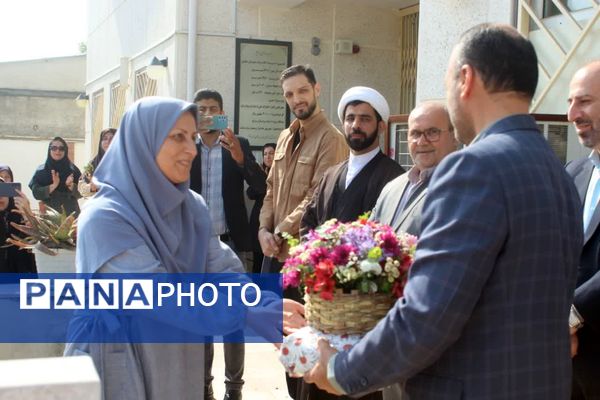 بانگ سپاس معلم در مدارس گلوگاه 