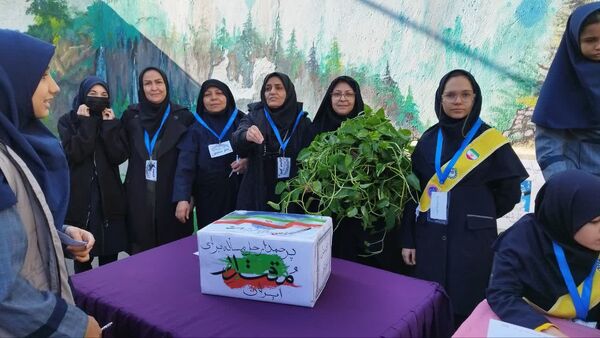 انتخابات شورای دانش آموزی دبیرستان شاهد تکتم ناحیه۳