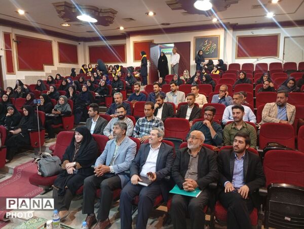 برگزاری دوره توانمندسازی مدیران مدارس شهرستان ساوجبلاغ 
