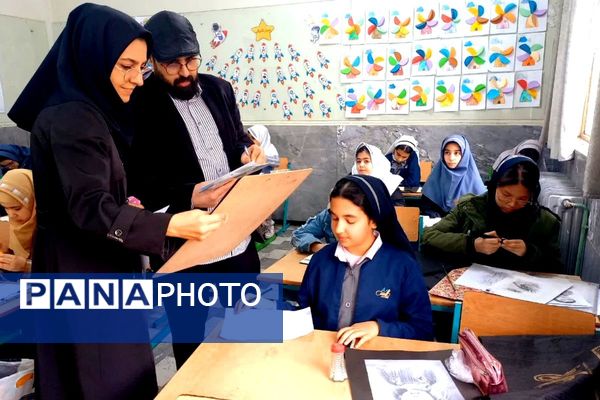 مسابقات هنر و خلاقیت دانش‌آموزان در مدرسه ۱۰ دی