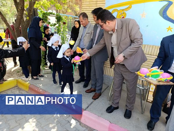 جشن غنچه‌ها در شهرستان بجنورد