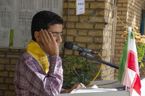 جوانه‌های محلاتی ورود به دوره متوسطه را با جشن جوانه‌ها آغاز کردند
