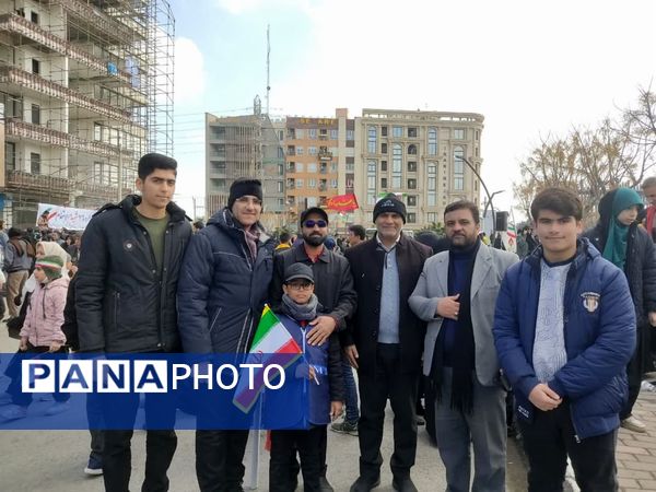 حضور مردم دارالمؤمنین کاشان در یوم الله ۲۲ بهمن