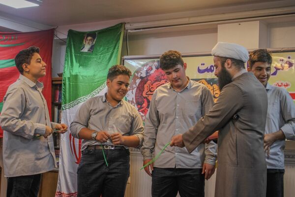 جشن میلاد امام حسن عسکری(ع) در دبیرستان تهرانی باقرشهر 