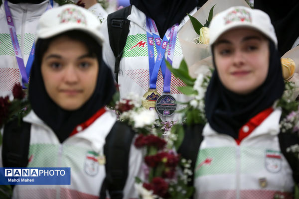 آیین استقبال از کاروان ورزشی دانش‌آموزی امید ایران از رقابت های ژیمنازیاد صربستان