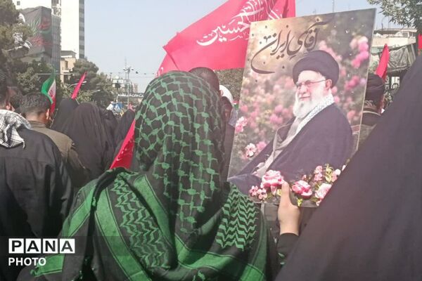 مراسم وداع و بدرقه آقای شهید ایران در مصلی امام خمینی (ره)