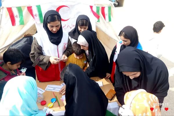 مردم شهرستان خانمیرزا در راهپیمایی ۲۲ بهمن وحدت را به نمایش گذاشتند