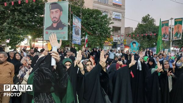 چند کیلومتری غدیر در خرم‌ آباد؛ تصویری از وحدت و ارادت مردم